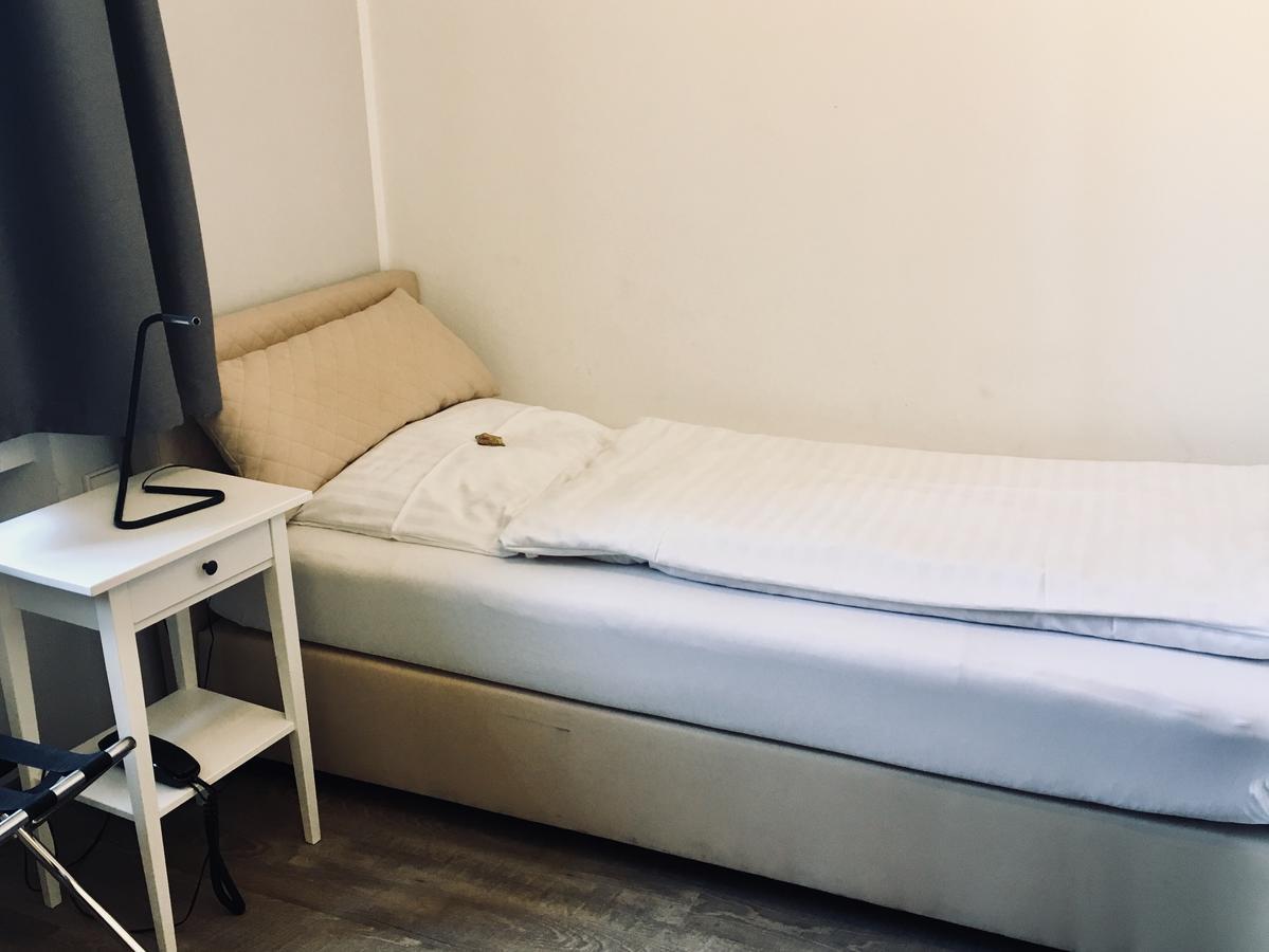 Hotel Gut Grossrotter Hof Koln Bagian luar foto